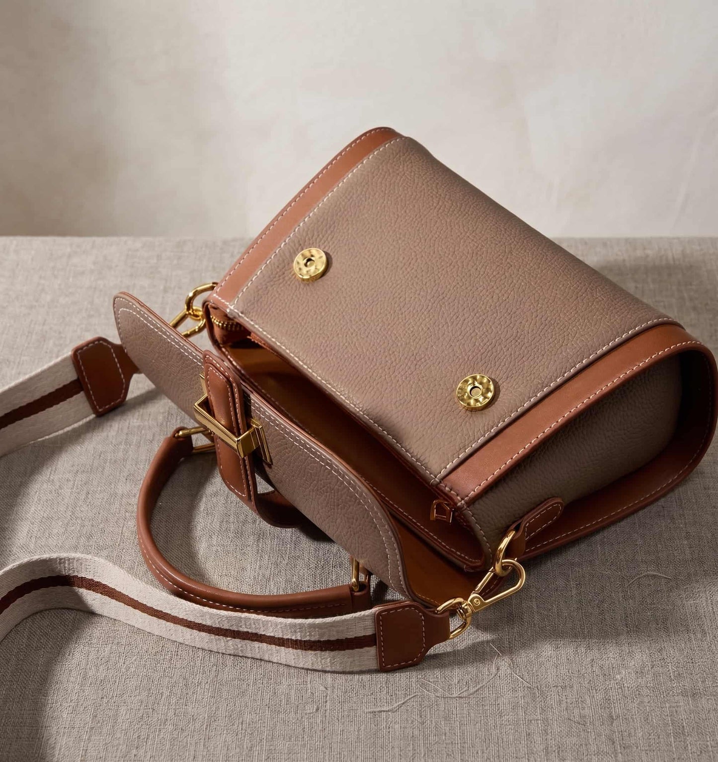 Women Structured Top Handle Crossbody Bag Color Block Gold Hardware — Lunezzo