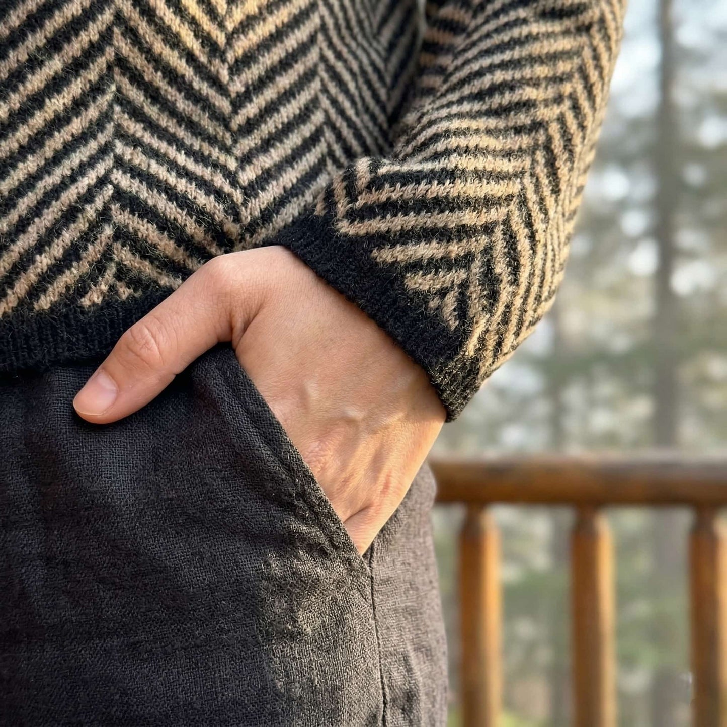 Herringbone_Color-Block_Sweater_close
