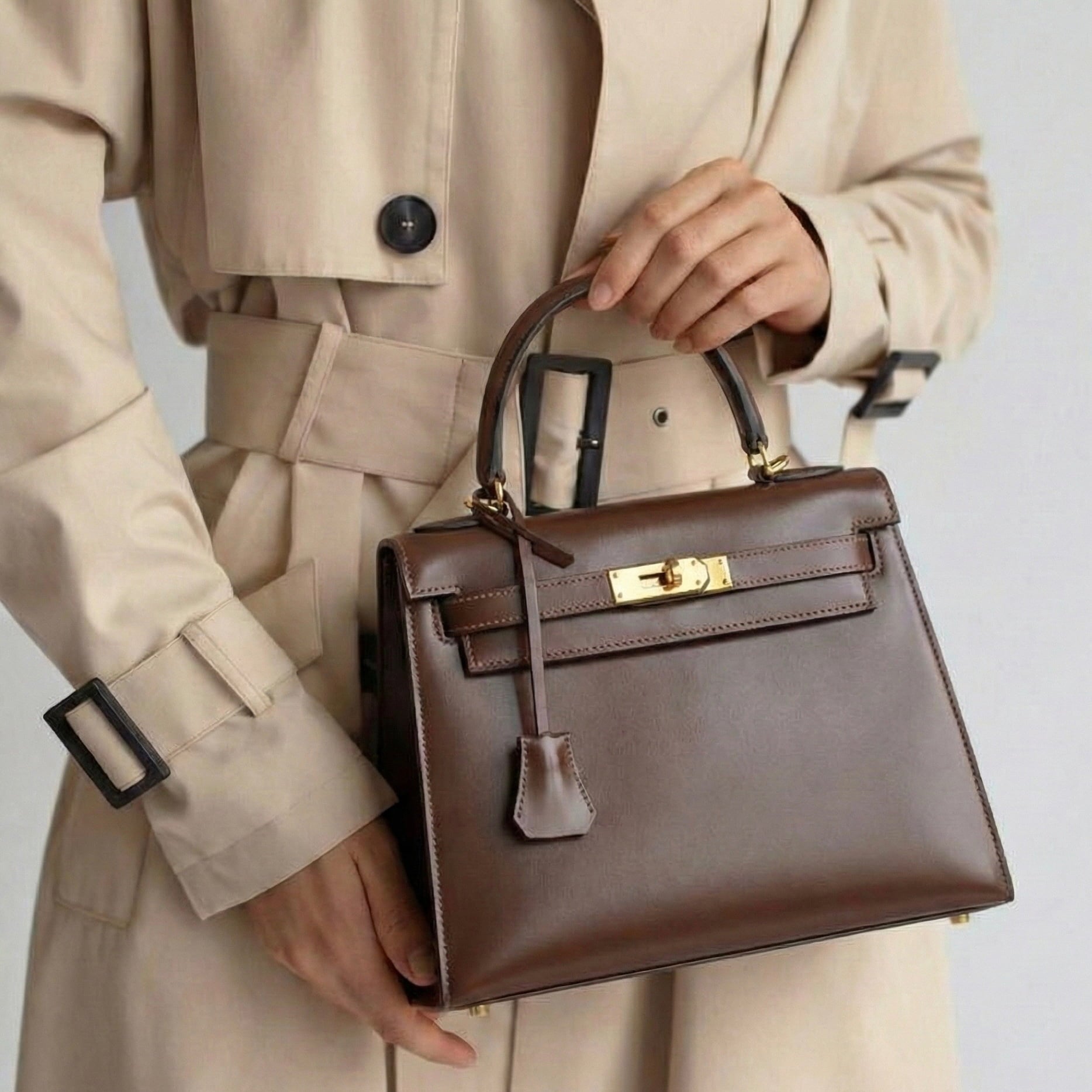 IMG_5118structured-top-handle-bag-glossy-vegan-leather3