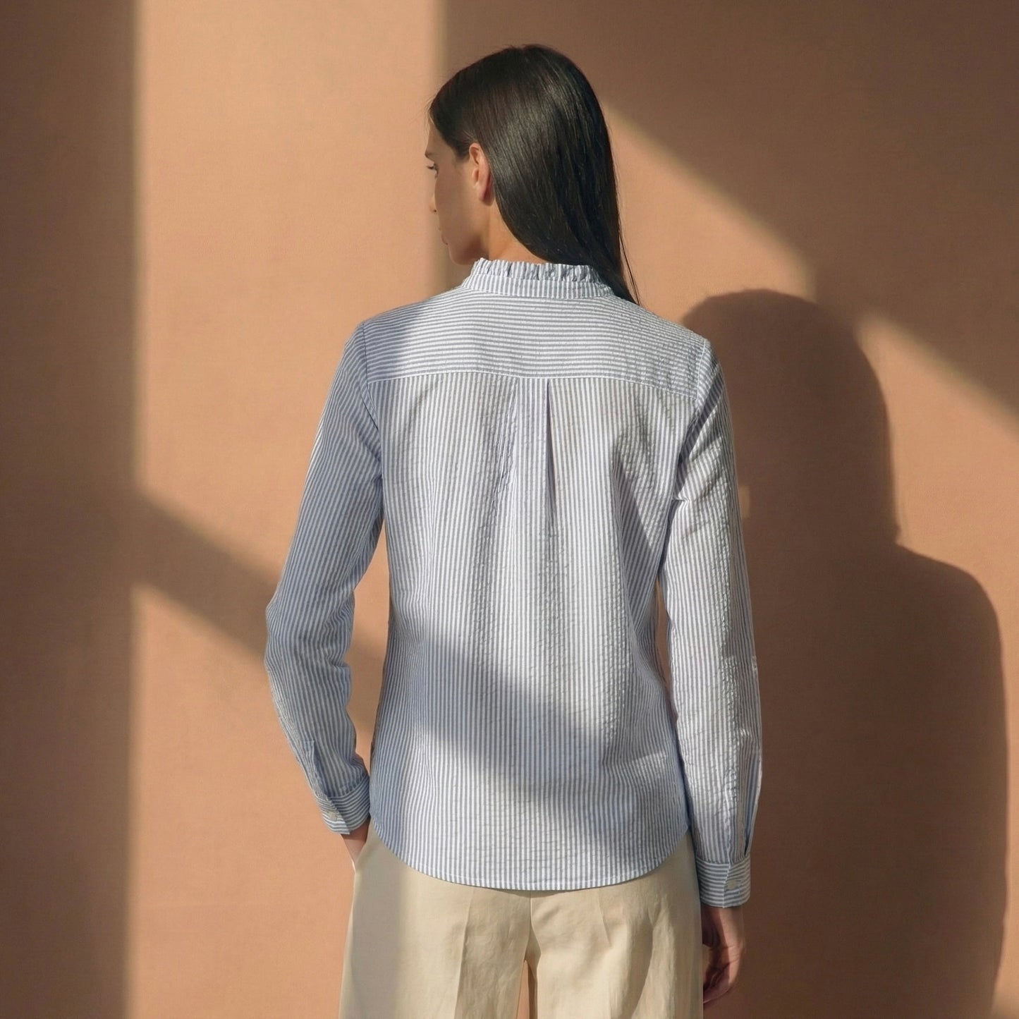 Lunezzo Women's Effortless V-Neck Blouse