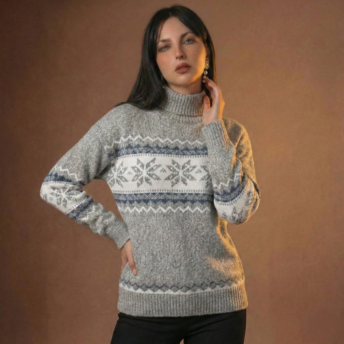Lunezzo Snowflake Knit Mock Neck
