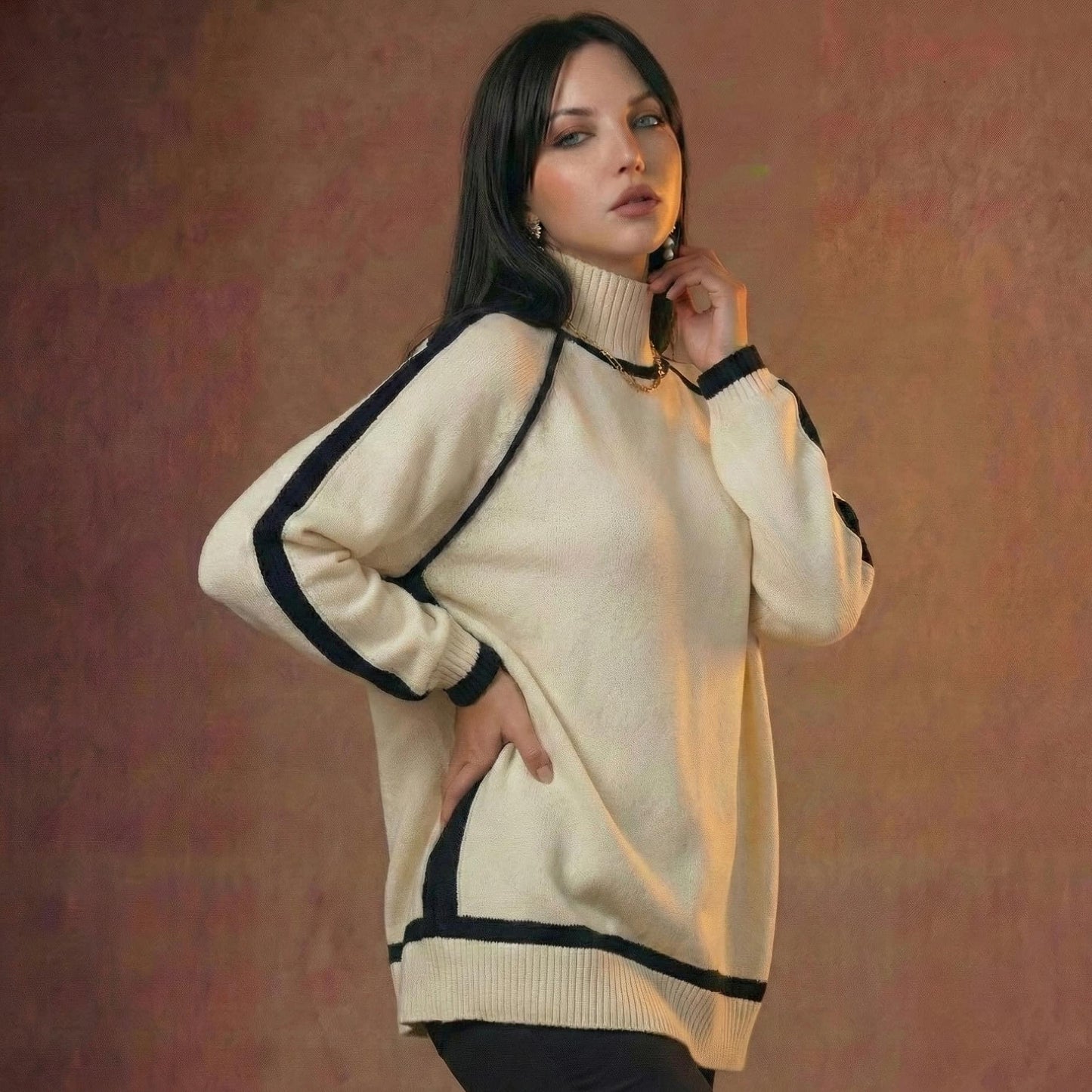 Elegant Contrast Piping Sweater