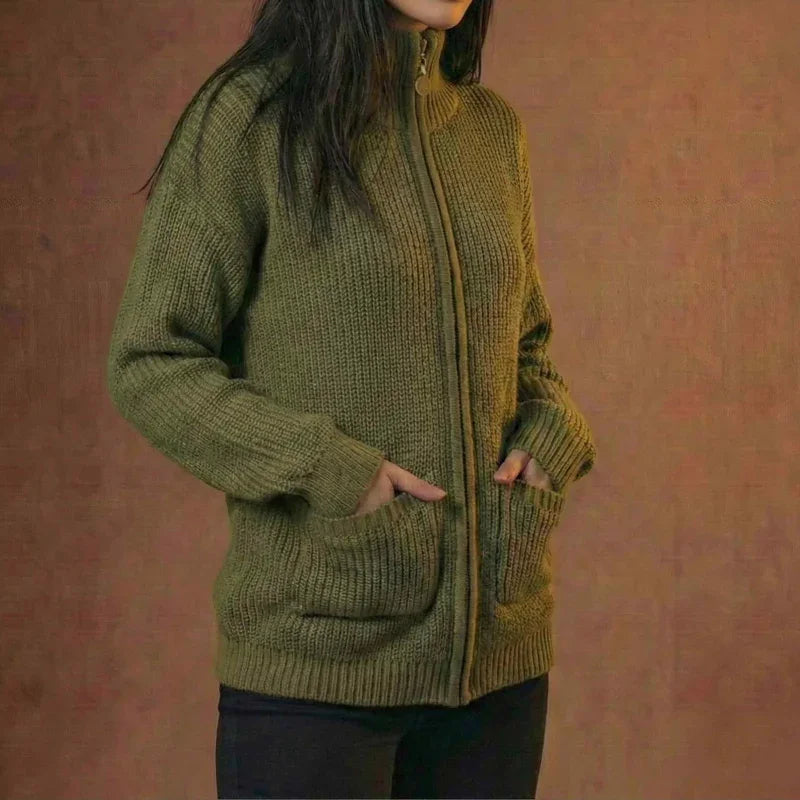 Lunezzo Chunky Knit Zip-Up Cardigan side