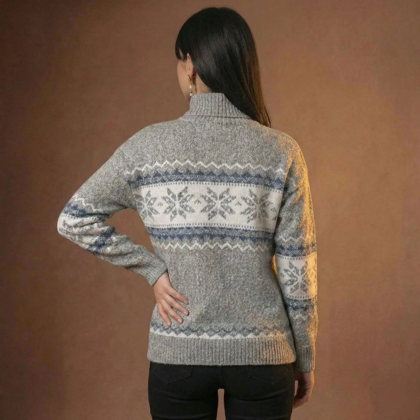 Lunezzo Snowflake Knit Mock Neck Sweater back
