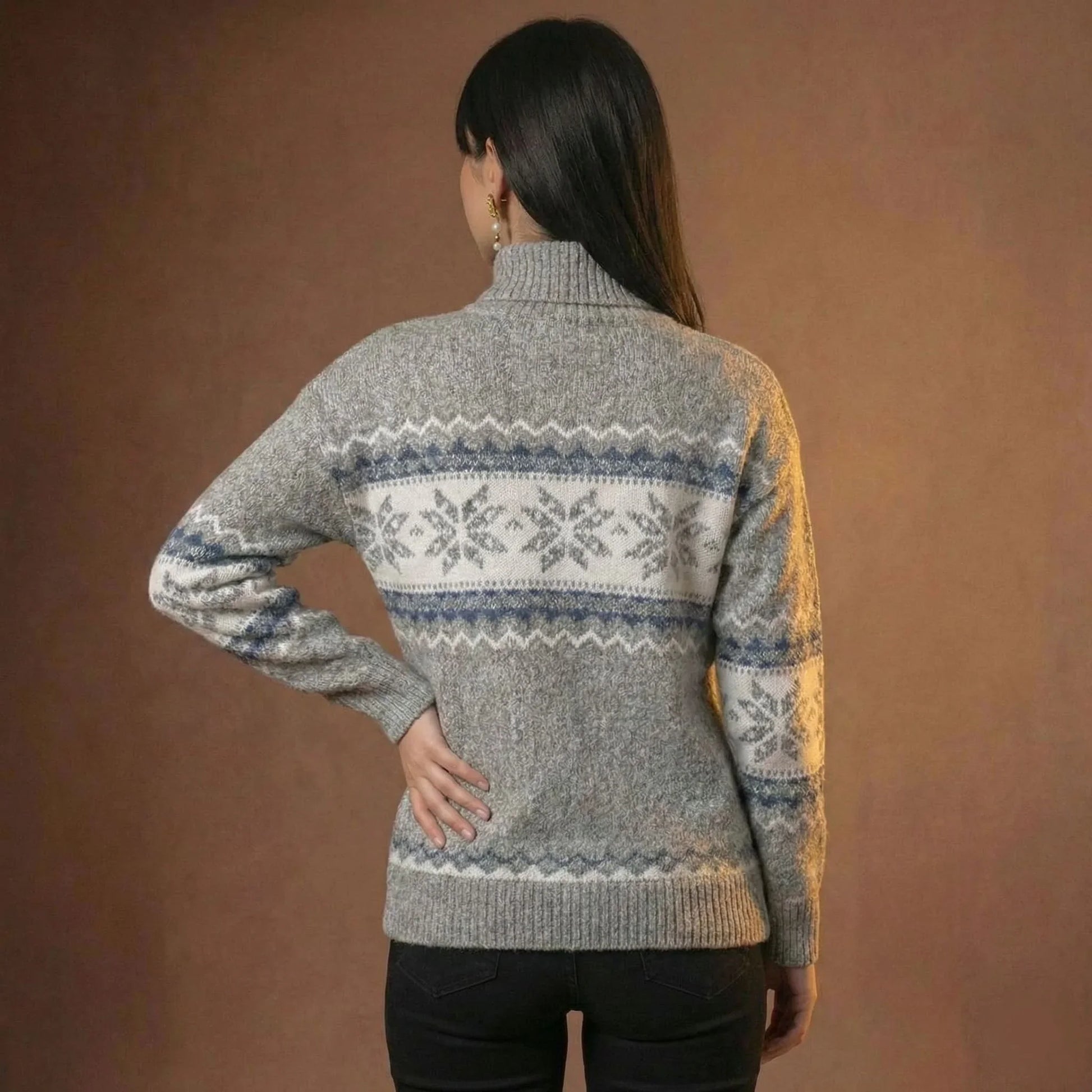 Lunezzo Snowflake Knit Mock Neck Sweater back